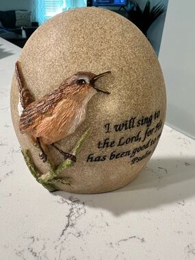 Stone Statue Featuring A Carolina Wren Bird w/ Engraved Scripture Verse. New